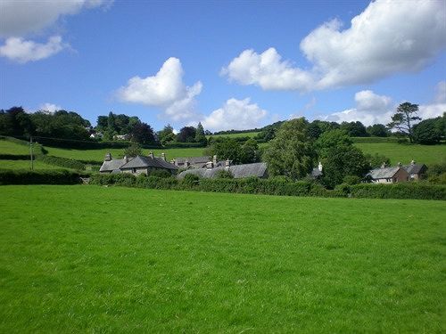 Lowertown Farm B&B Widecombe in the Moor Exterior photo